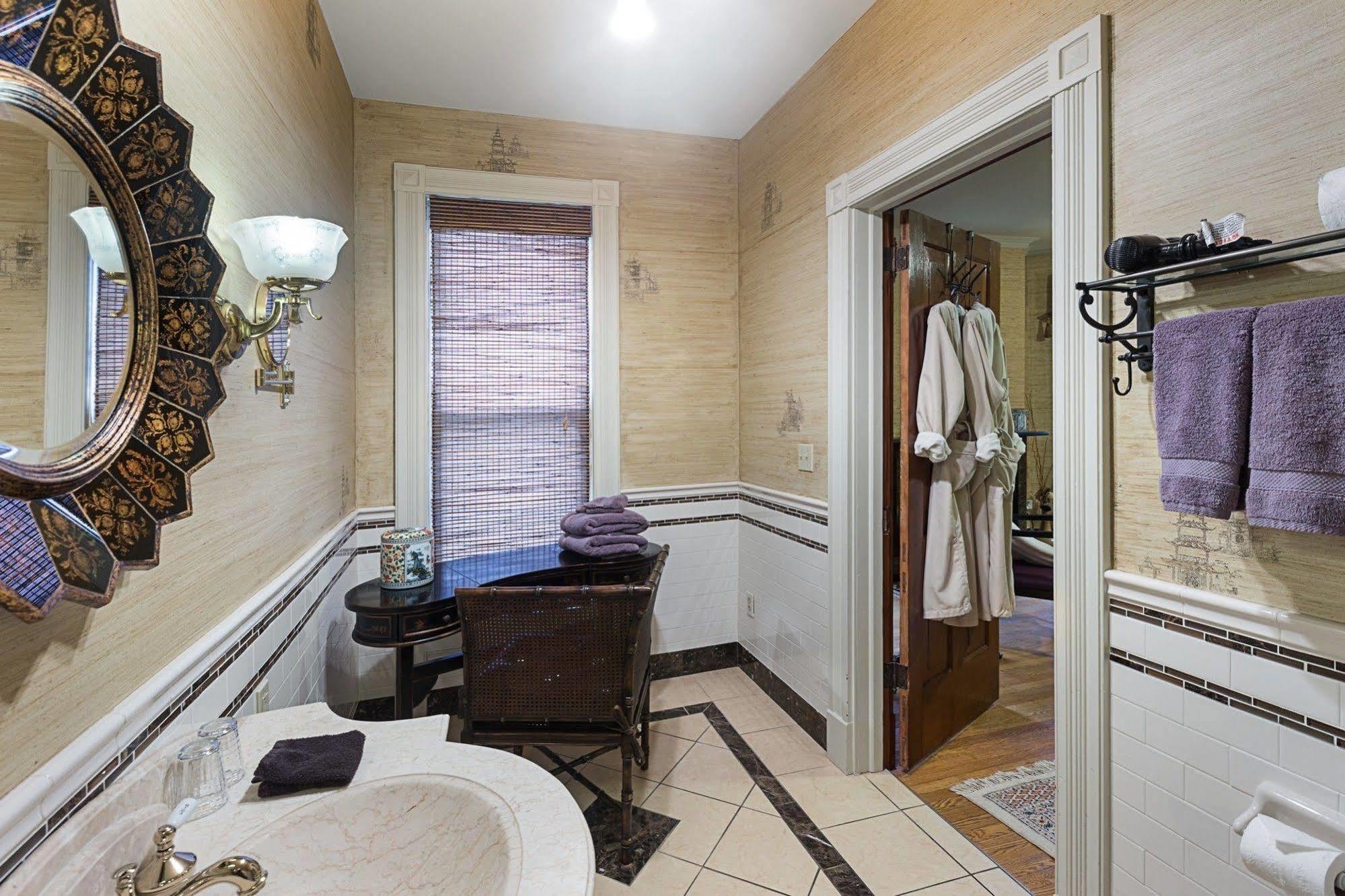 Historic Webster House Bed And Breakfast Inn Bay City Kültér fotó